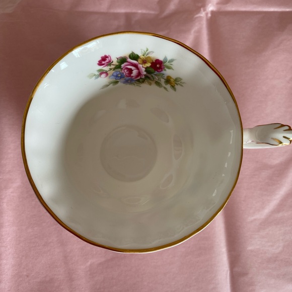 VTG Royal Albert Bone China Teacup and Saucer in the Chelsea Garden pattern - Picture 5 of 10